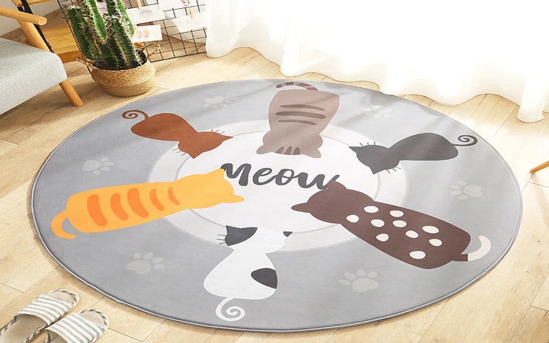 Cutting of cartoon shaped carpet