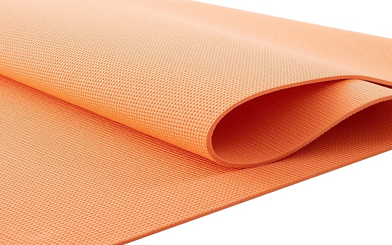 Yoga mat cutting